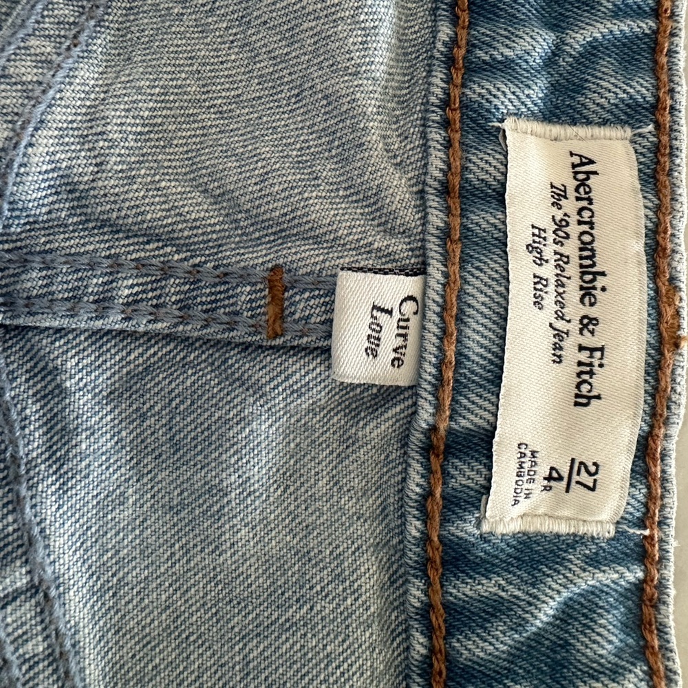 New Abercrombie &Fitch Women’s High Rise 90’s Straight Leg Cuffed Ankle Jeans 27 - Picture 10 of 10